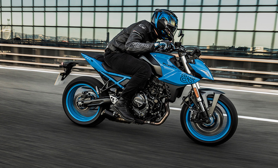 GSX-8S (10).jpg?v=1744726470